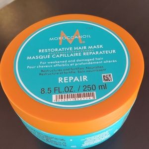Moroccan oil restorative hair mask
